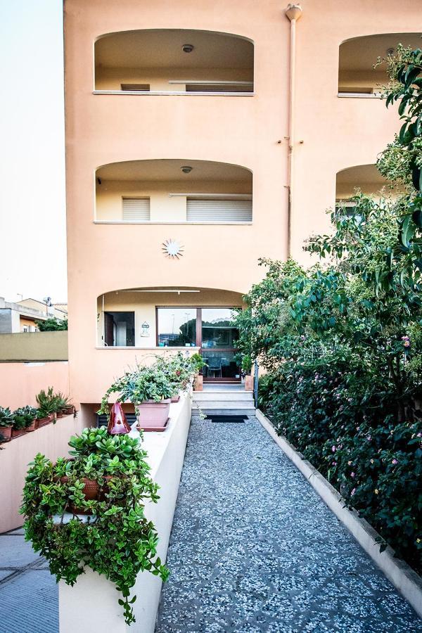 Hotel Sun&Sardinia Monserrato Esterno foto