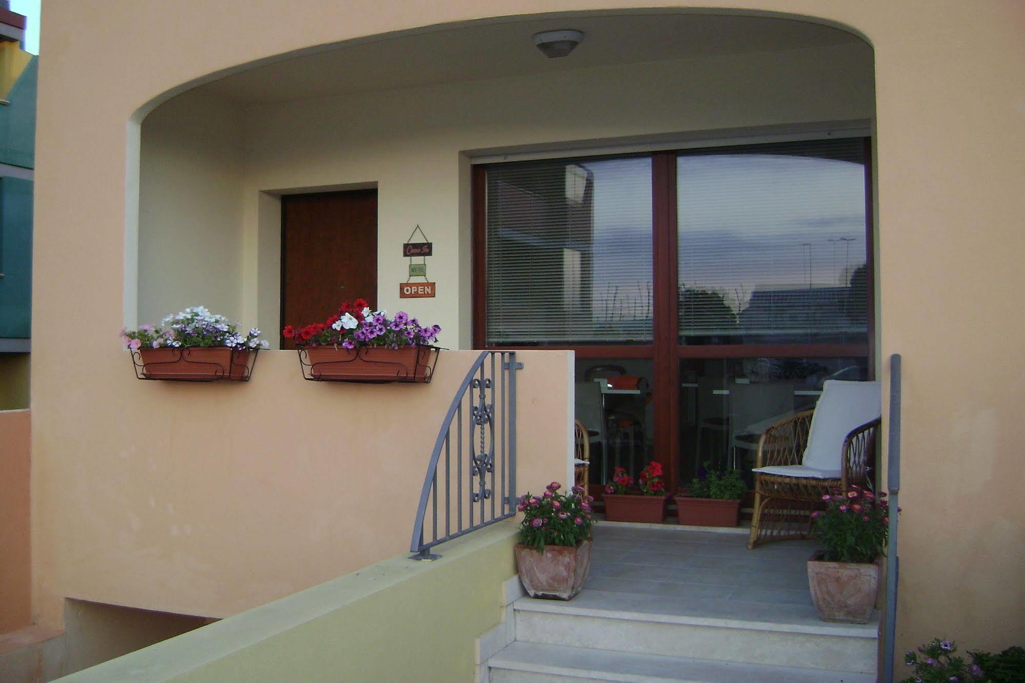 Hotel Sun&Sardinia Monserrato Esterno foto